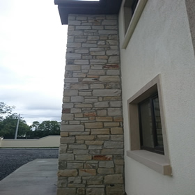 Using Leitrim sandstone for house facade